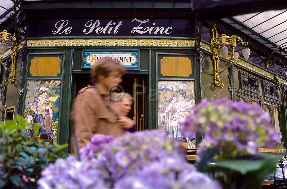 Le Petit Zinc Restaurant, Paris, France
(cod:Paris 20)